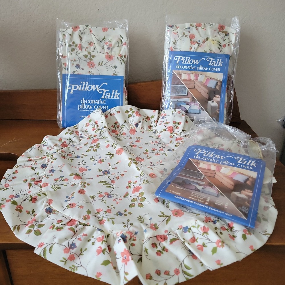 Vtg Pillow Talk Floral Round Ruffle Pillow Covers Cases Lot Of 3 Granny NEW
